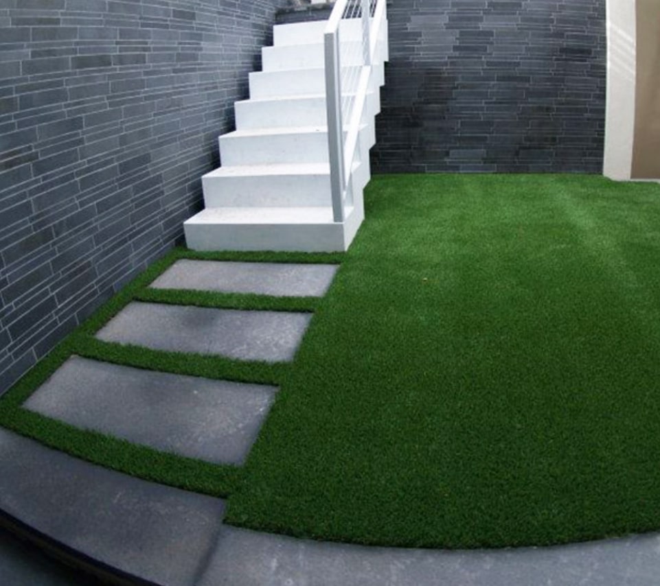 Artificial Grass & Vertical Garden